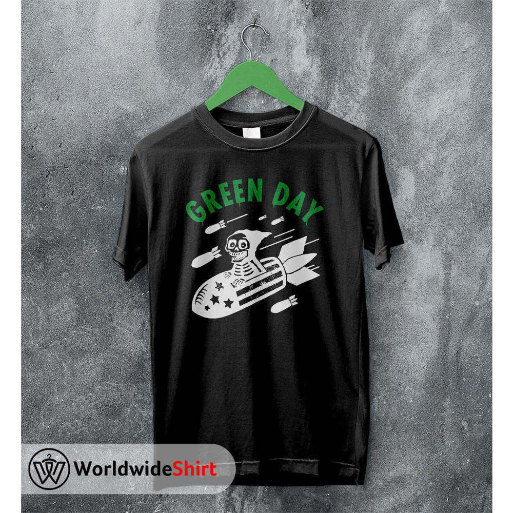 Green Day Rocket 90s Vintage Punk Rock Band Music Graphic Fan Art T-Shirt